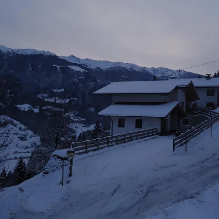 Bianca Zillertal アパート カルテンバッハ