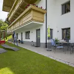 Bianca Zillertal Апартаменты Кальтенбах